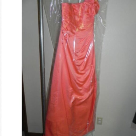 Davids Bridal Dress Size 2 Coral Reef NWT - Picture 4 of 4